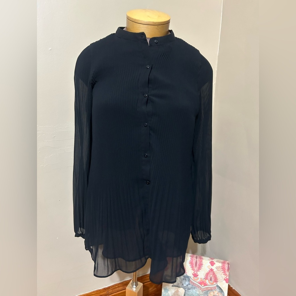 ZARA WOMAN BLACK PLEATED SHIRT Long Sleeve Button Front SIZE M